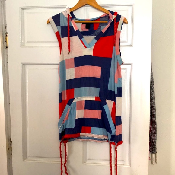 Marc Jacobs Pullover Tank. - Picture 2 of 2